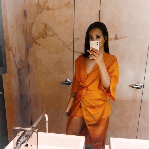 Meet your Posher, Brianna - Picture 4 of 5